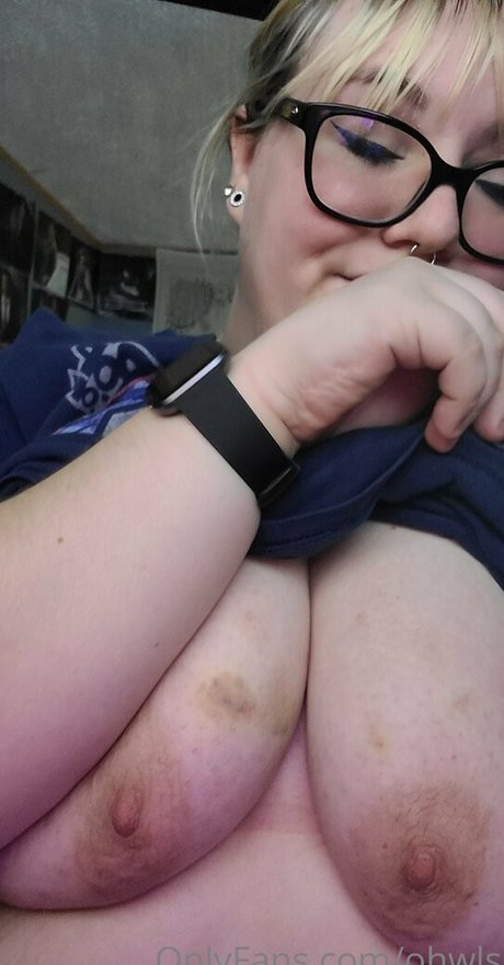 ohwls nice model pic