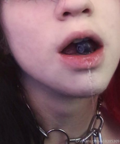 strawberryswitch model sexy picture