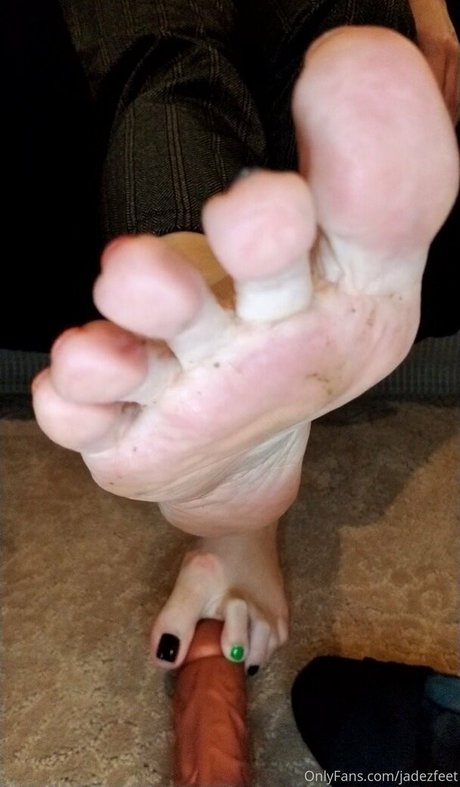 jadezfeet pornstar pretty pic