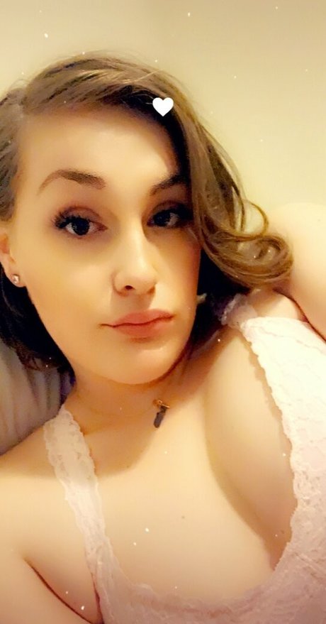 thickbunnylexi star sexy galleries