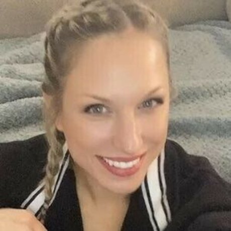 RedsDelight sexy actress image