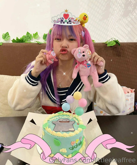 littleeleaffree naked model pics