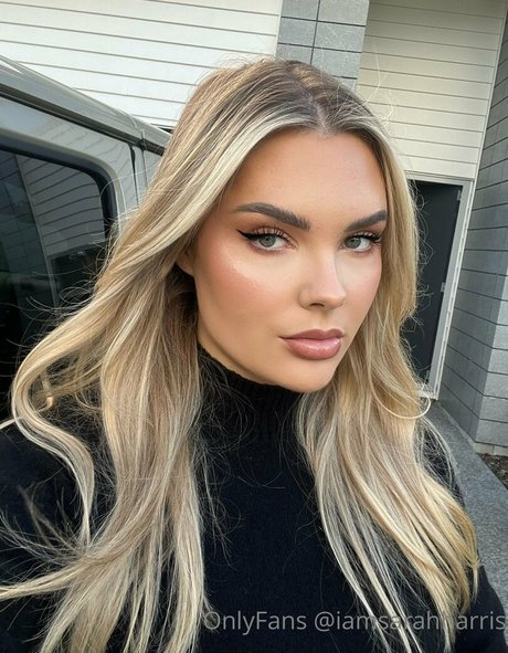 iamsarahharris hot model pics