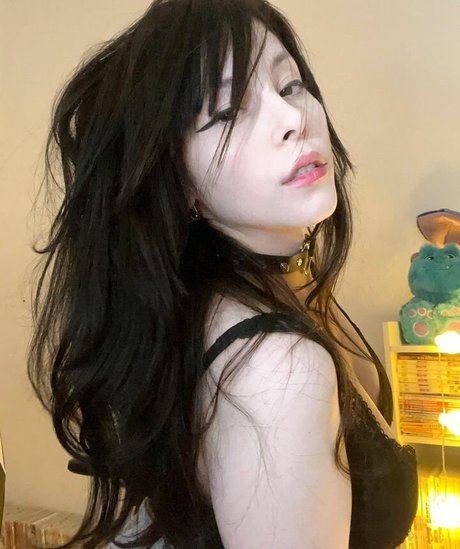 Caroline Favorino sexy pornstar images