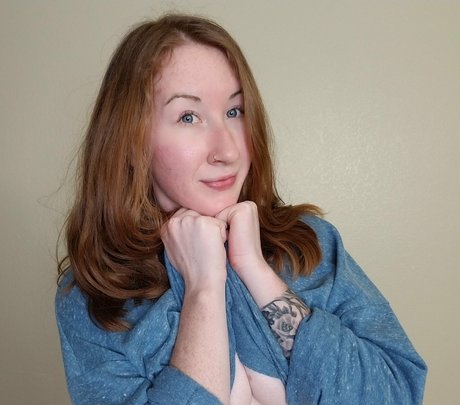 ellierowynfans star top img