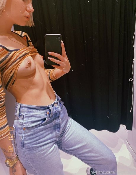 lavishulula star nudes img