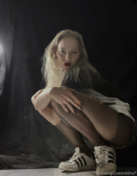 smokingqueenalina pornstar exclusive pics