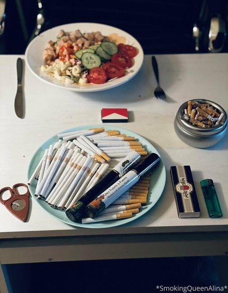 smokingqueenalina nude pornstar pic