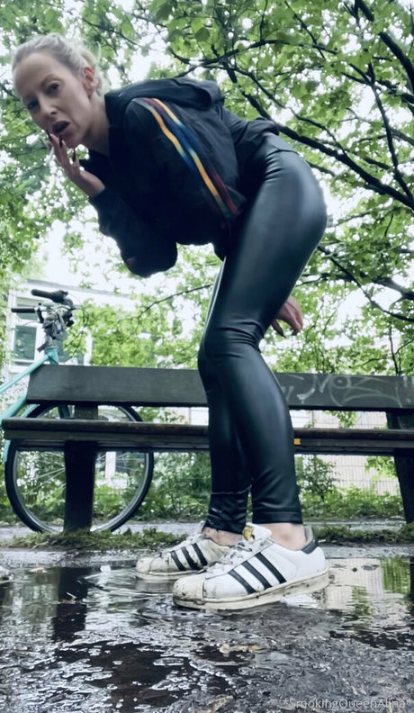 smokingqueenalina hot pornstar photos