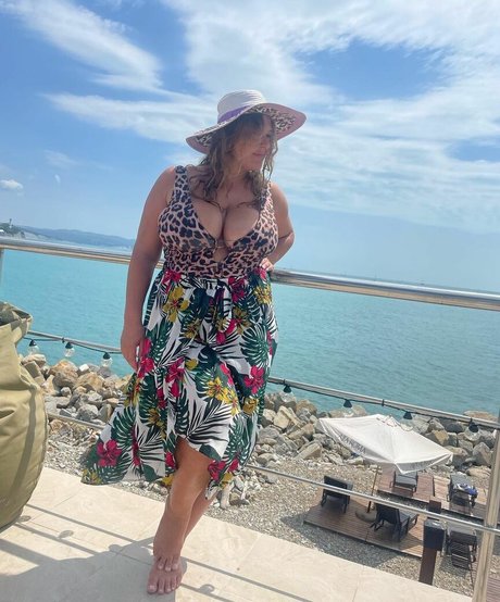 fat mature onlyfans pornos gallery