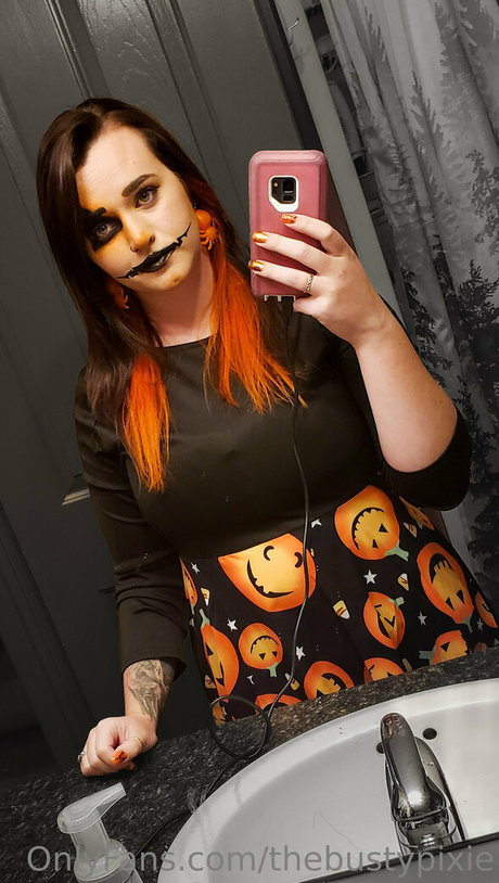 curvy kitty onlyfans sexy nude picture