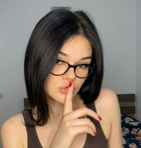 marie dny naked actress photos