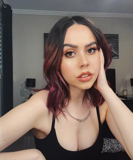 model onlyfans naked pics