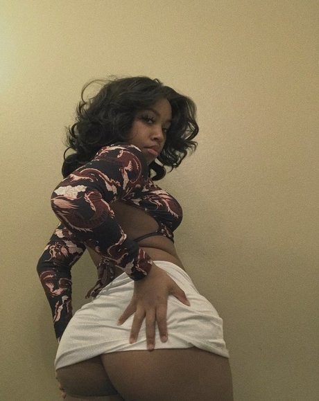 liamirandalinzy adult star photo