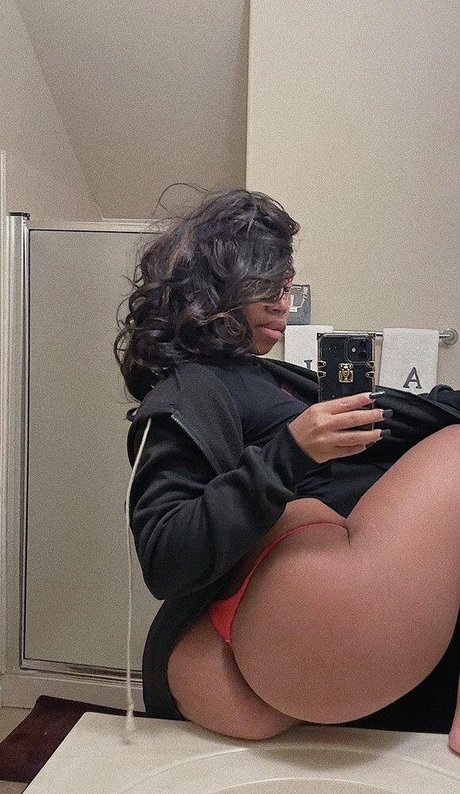 liamirandalinzy nude star image