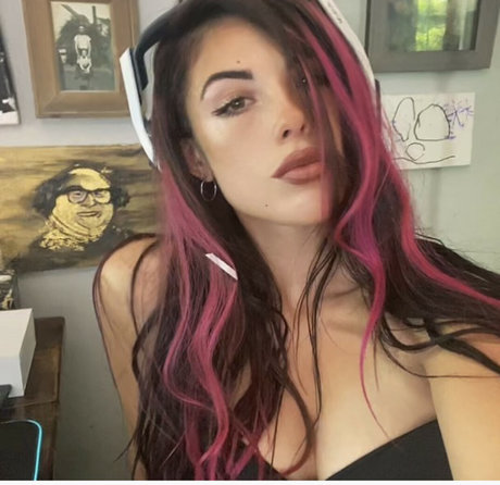 Sidetrackangel model sexy photos