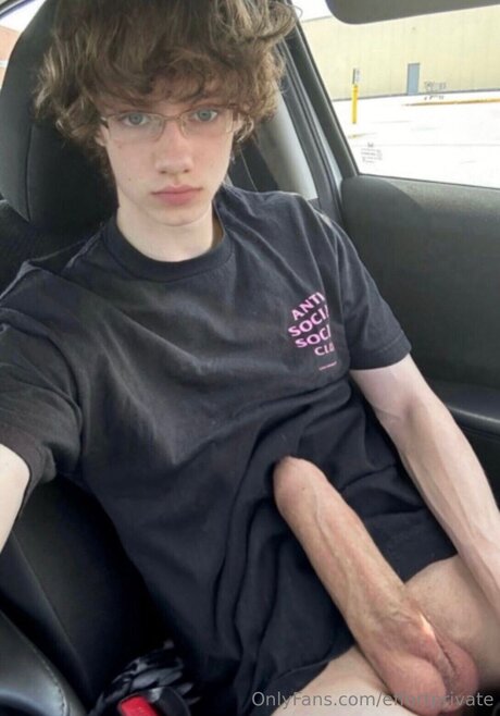 tranny onlyfans porn image