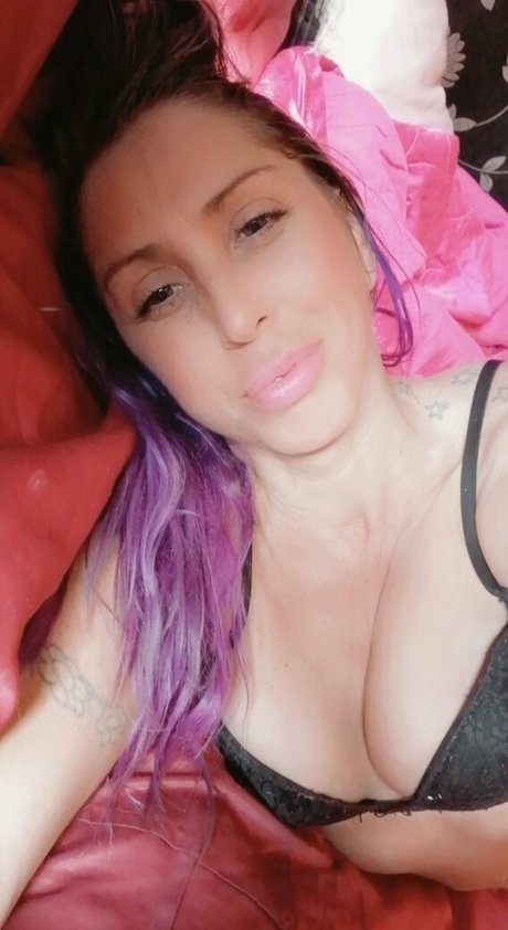 britishmumanddaughter adult model photo