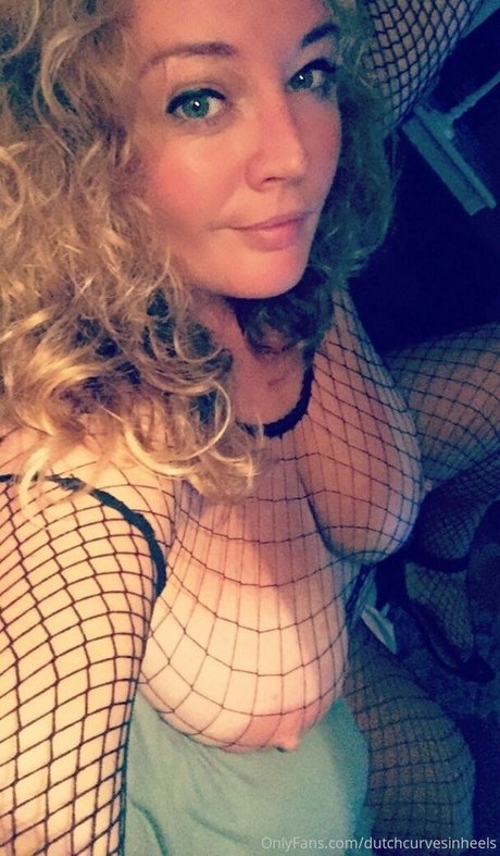 blonde shemale onlyfans beautiful nude pics