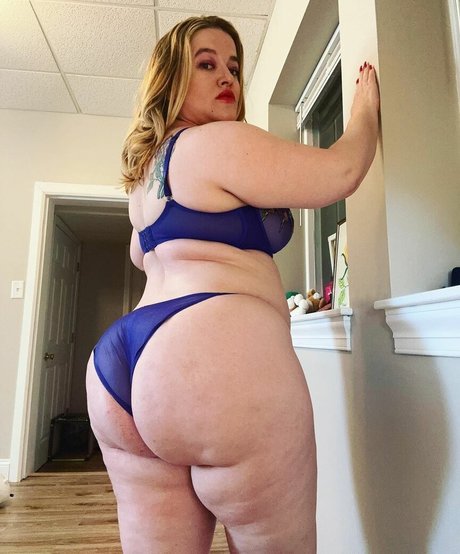 LulaRanae sexy star galleries