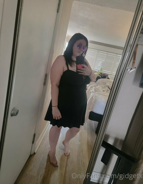 gidgetx star adult galleries