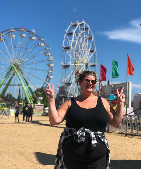 feet milf onlyfans sexy photo