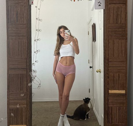 Emiliee Russo sex actress photo