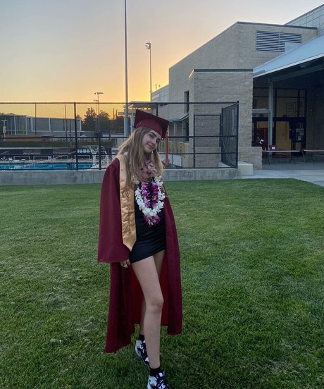 Emiliee Russo model gallery