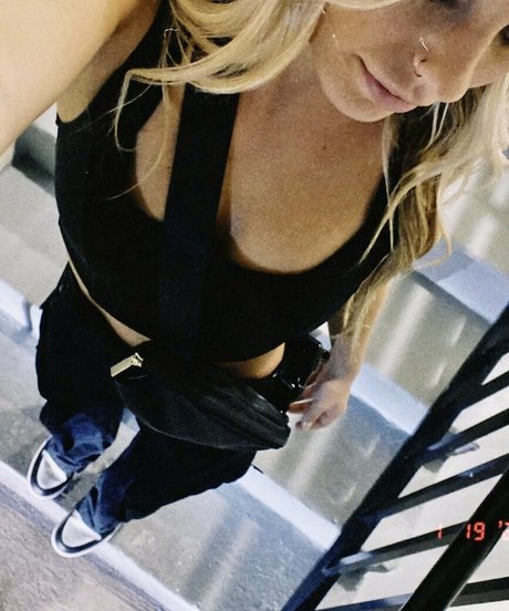 kyliefoland high quality star pics