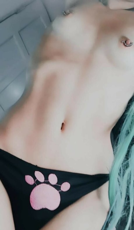 Egirl funkeira nude pornstar pics