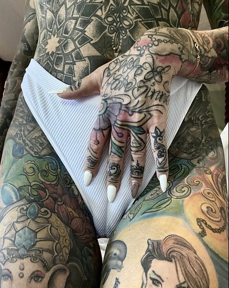 Becky Holt star nude galleries