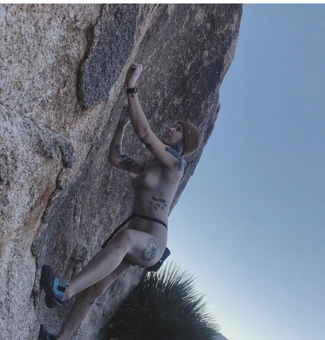 Angelica Danger Dawn pornstar erotic img