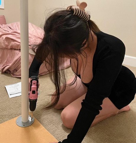 Rebecca Liu nude model pictures