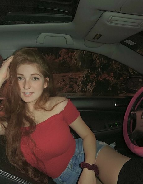 emilyyfiore perfect pornstar pic