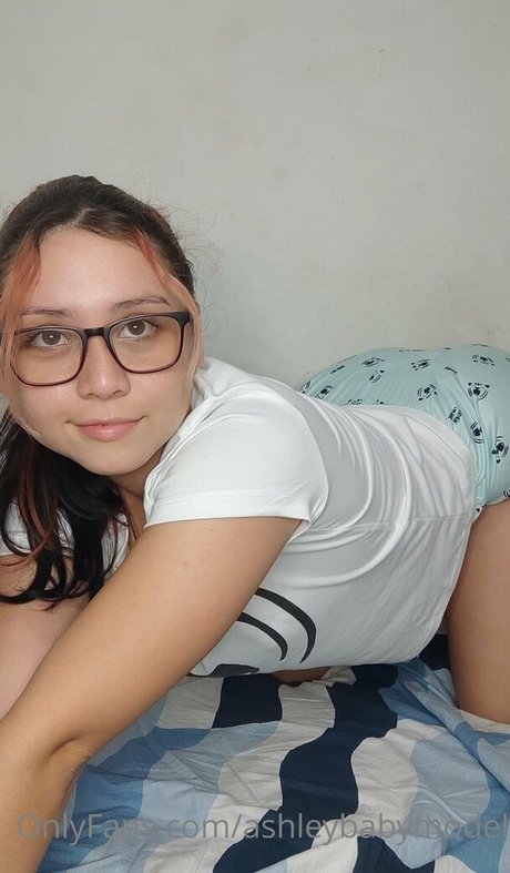 ashleybabymodel hd actress picture