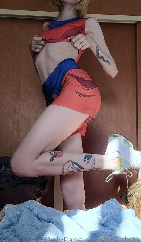 mushita model adult image