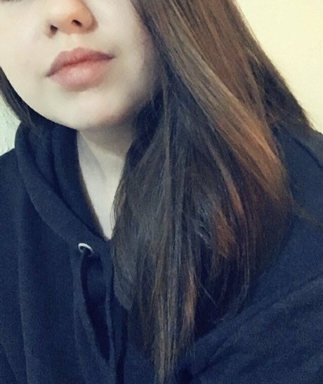 babyaliaaxo exclusive pornstar photos