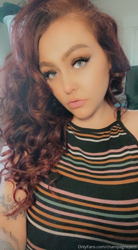 champagnepetti model best pictures