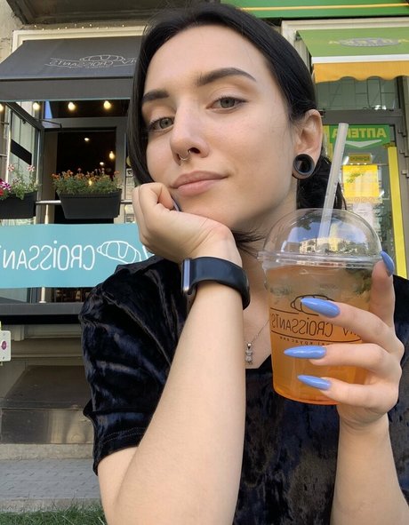 lilu666m erotic model pictures