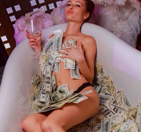 Elizashakirova pornstar art pic