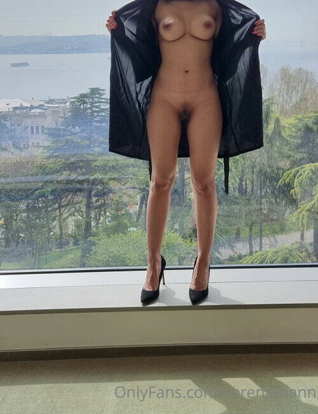 Serena Mann nudes model photos