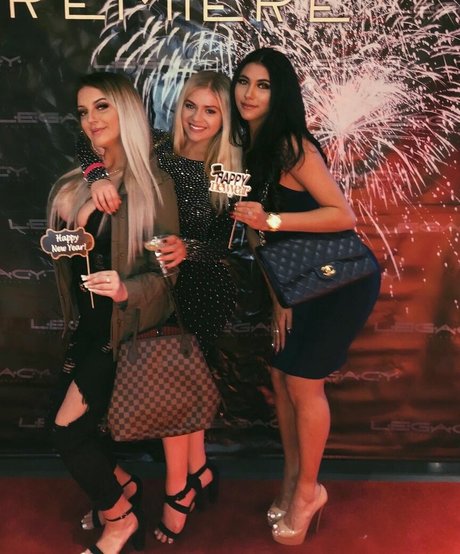 asian top onlyfans hot naked pictures