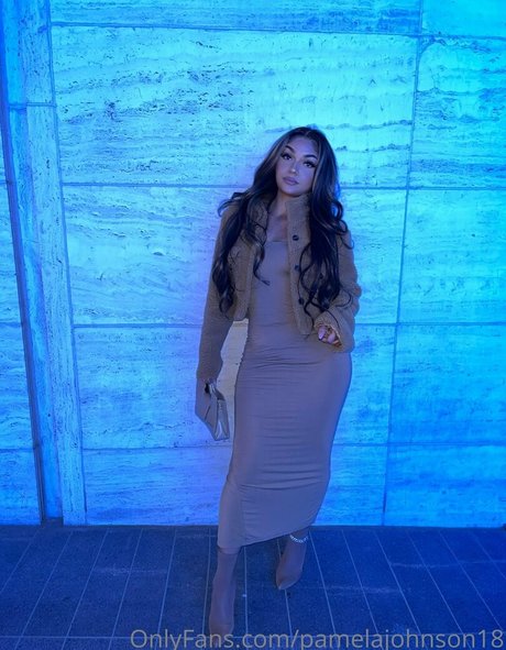 tiktok stars onlyfans beautiful pictures