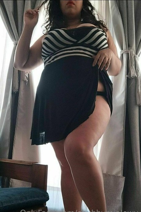 chubbymialowy star porn photo