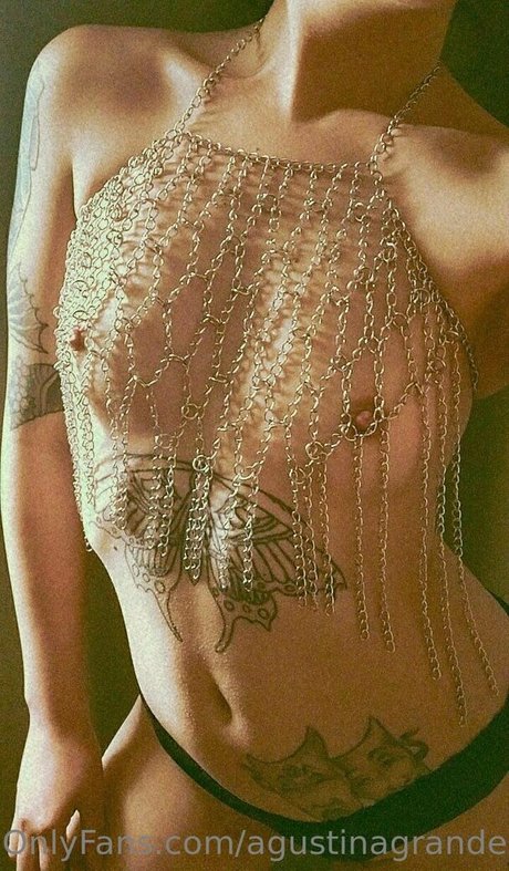 agustinagrande model best archive