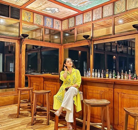 Nimesha Jayarathne model top pictures