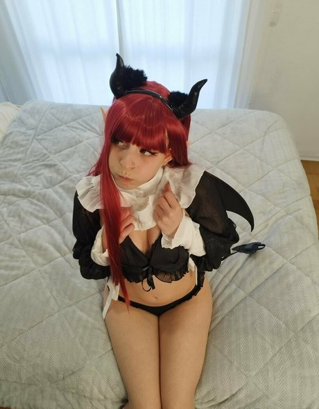 yourlocalflatweeb model nude pic