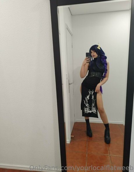 yourlocalflatweeb naked star pic