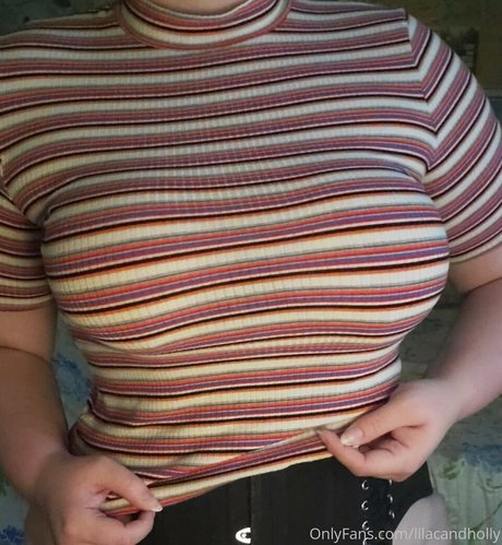 lilacandholly nude star pic