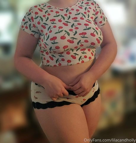 lilacandholly star free gallery